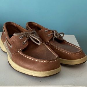 Sperry topsiders